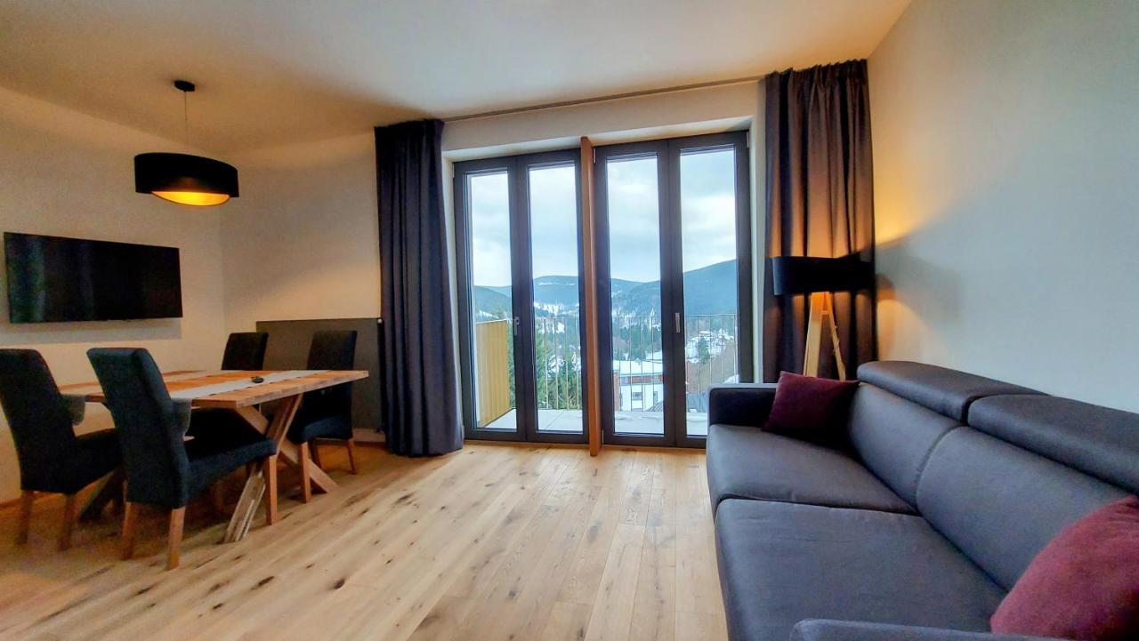 Apartments With Mountain Views Szpindlerowy Młyn Zewnętrze zdjęcie